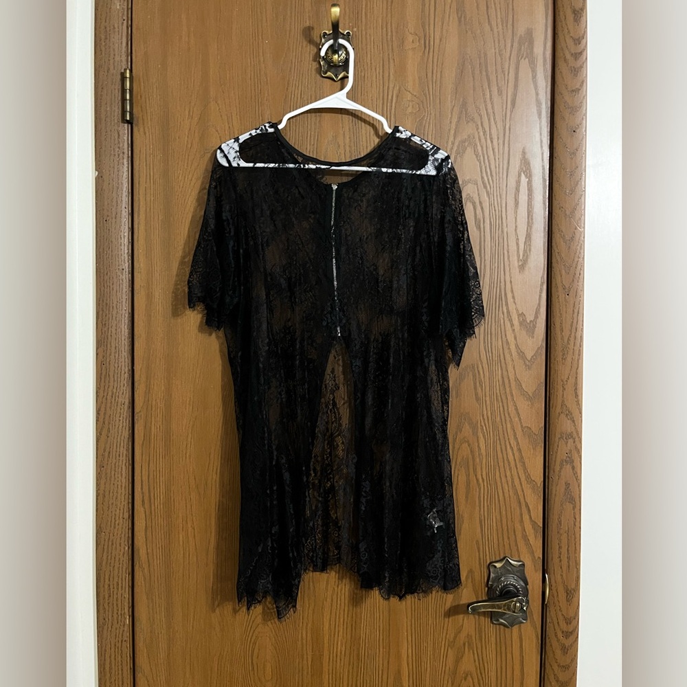 *NWOT* SHEIN Black Lace Top